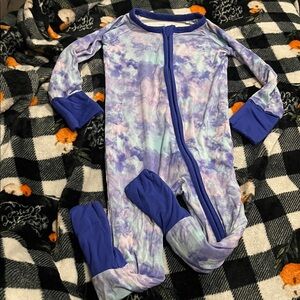 B55 Blake+Rae Bamboo Convertible Footie, P/B Tie-Dye, 12-18, GUC